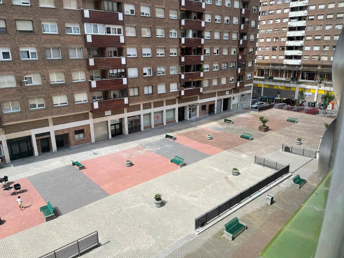 Habitacion Con Bano Privado Bilbao Bagian luar foto